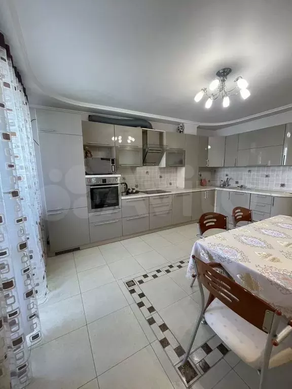 3-к. квартира, 85 м, 7/9 эт. - Фото 0