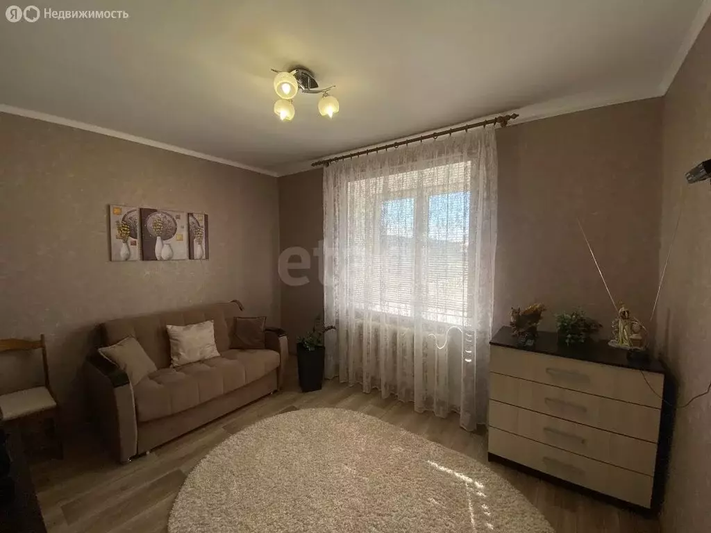 3-комнатная квартира: Ишим, Малая Садовая улица, 109 (56.1 м) - Фото 1