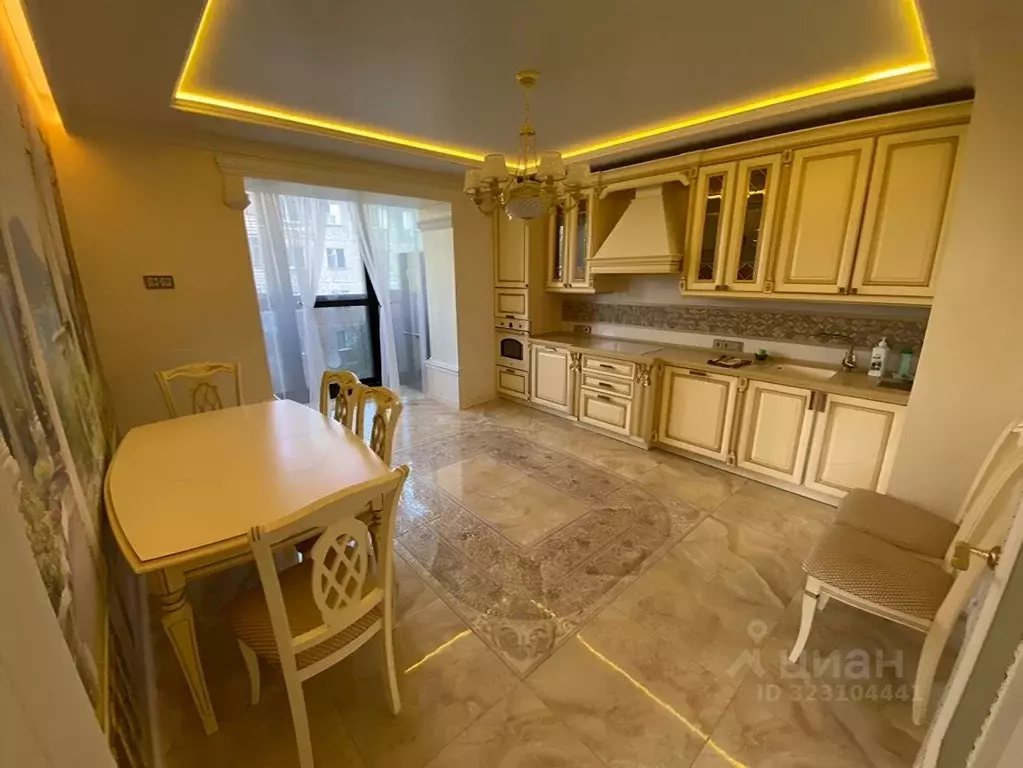 2-к кв. Омская область, Омск ул. 9-я Ленинская, 3 (90.0 м) - Фото 1