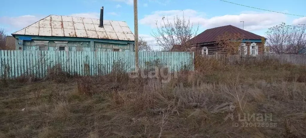 Дом в Башкортостан, Благоварский район, Кучербаевский сельсовет, д. ... - Фото 1
