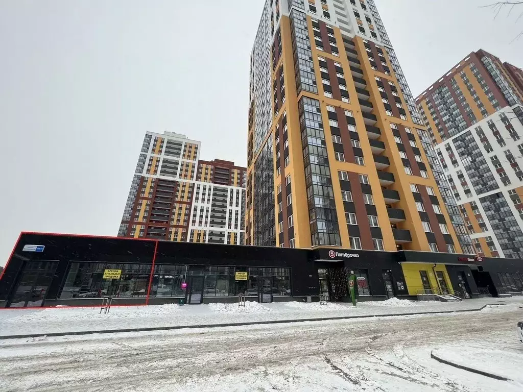 Торговая площадь в Свердловская область, Екатеринбург просп. ... - Фото 1