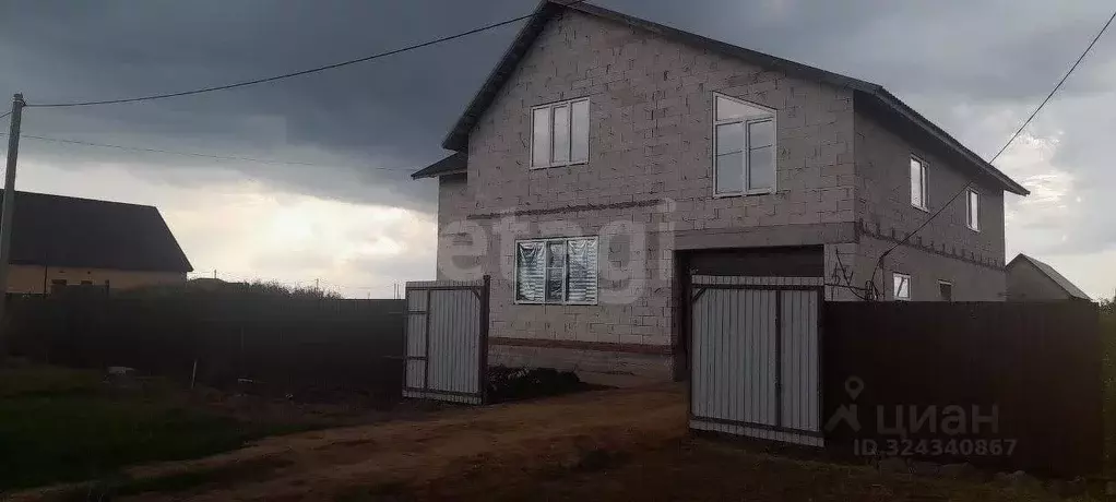 Дом в Оренбургская область, Саракташский район, с. Черкассы Школьная ... - Фото 2