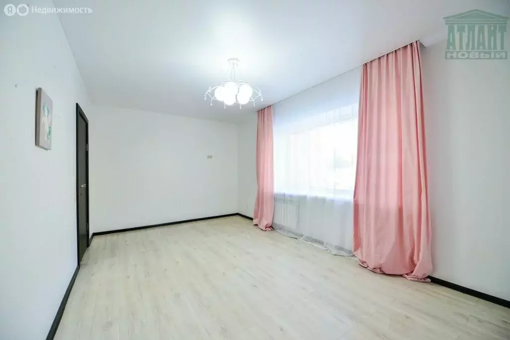 3-комнатная квартира: Хабаровск, улица Истомина, 41 (102.5 м) - Фото 1