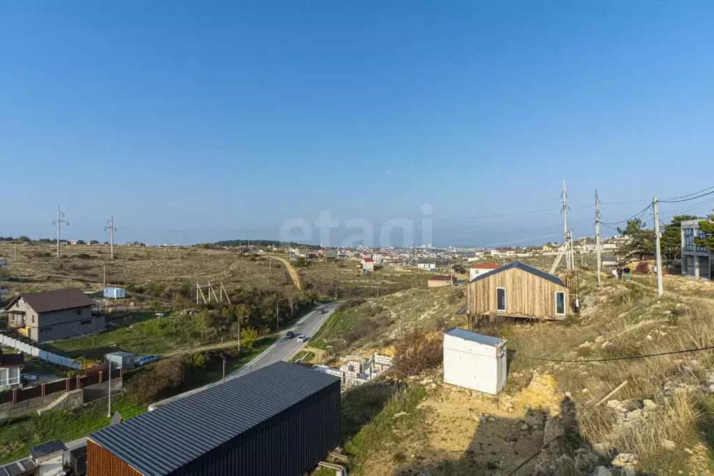 Участок в Севастополь ул. Генерала Мельника, 104 (10.0 сот.) - Фото 1