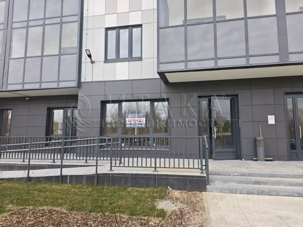 Торговая площадь в Ленинградская область, Гатчина ул. Чехова, 26 (70 ... - Фото 1
