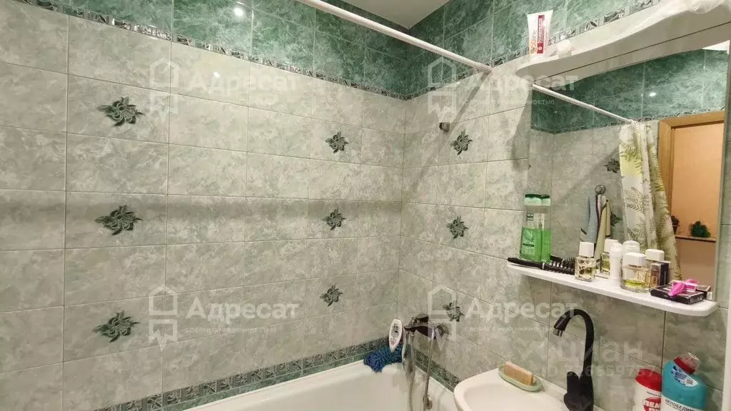 1-к кв. Волгоградская область, Волгоград ул. Академика Комарова, 68 ... - Фото 1
