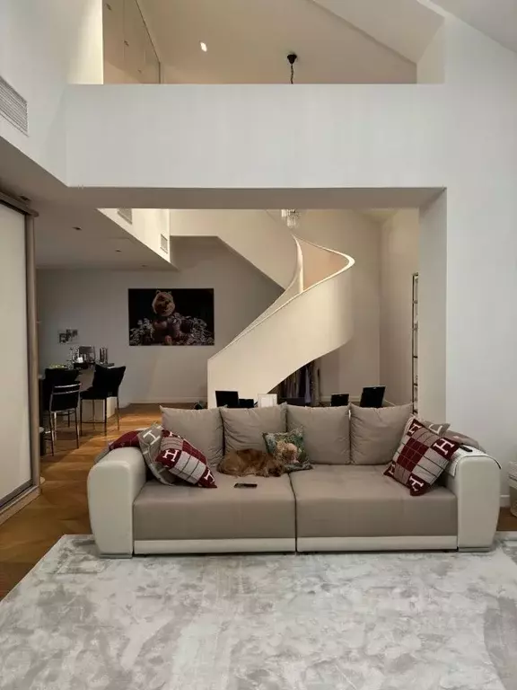 2-к кв. Москва Никольская ул., 10/2С2б (132.2 м) - Фото 0