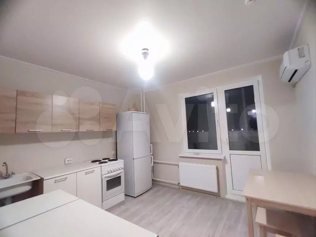 1-к. квартира, 40 м, 4/16 эт. - Фото 0