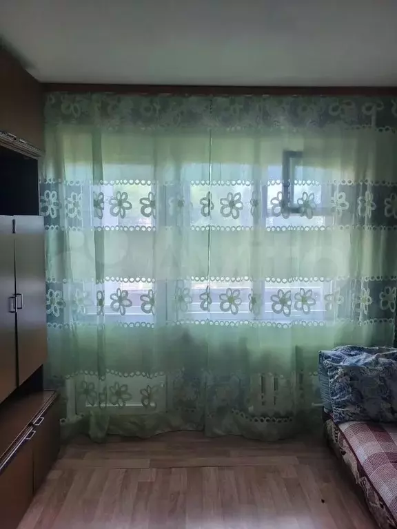 Комната 17 м в 4-к., 2/5 эт. - Фото 1