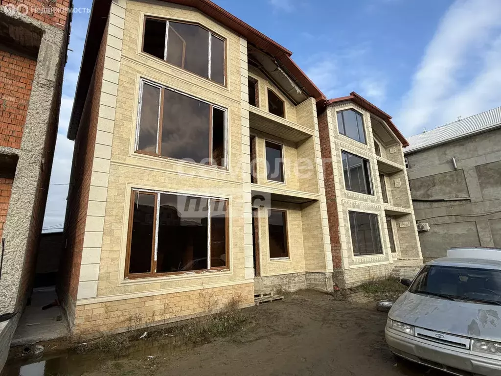 Дом в посёлок городского типа Семендер, Профсоюзная улица, 18 (240 м) - Фото 1