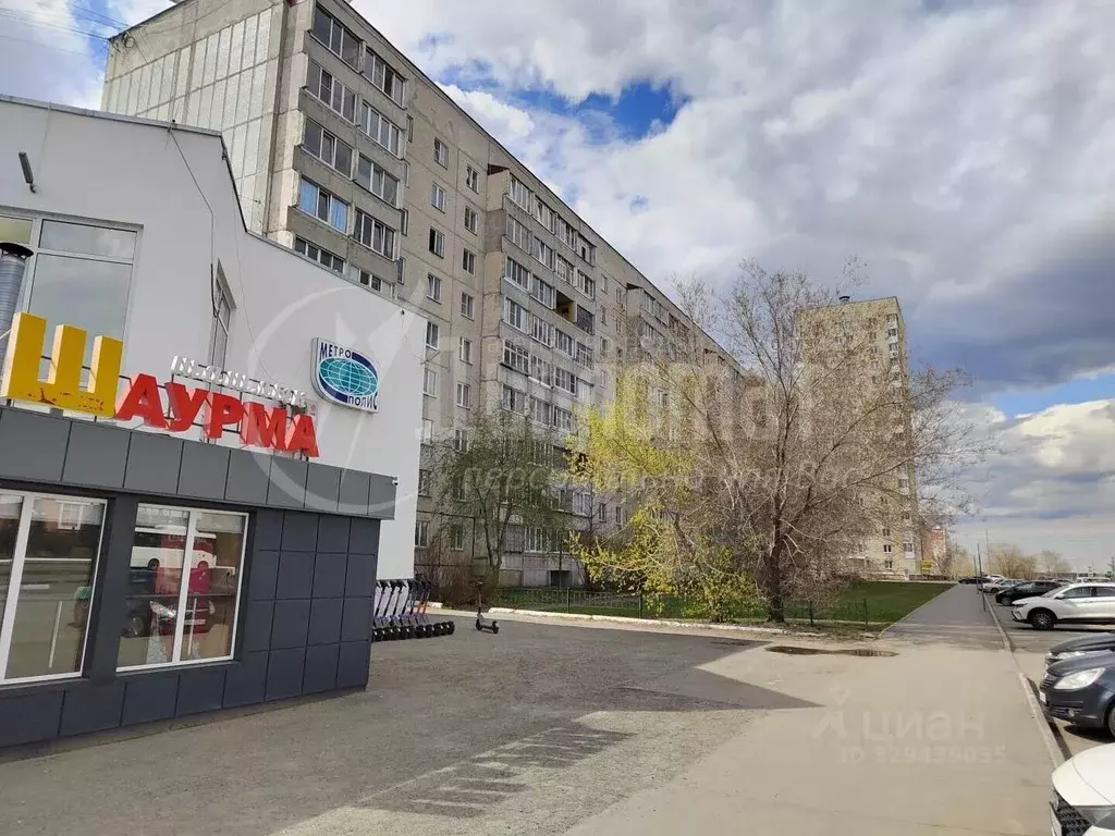 3-к кв. Курганская область, Курган Заозерный жилрайон, 1-й мкр, 33 ... - Фото 1