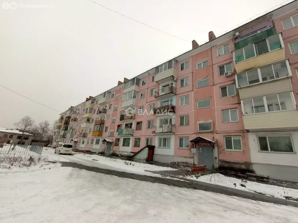 3-комнатная квартира: Райчихинск, улица Свердлова, 3 (56.3 м) - Фото 1