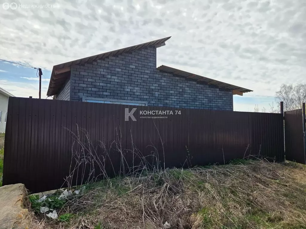Дом в Чебаркуль, Красноармейская улица (30 м) - Фото 2