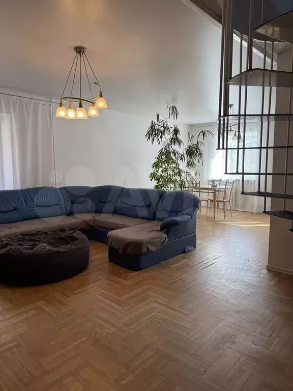 5-к. квартира, 188 м, 4/5 эт. - Фото 1