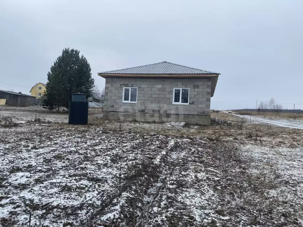 Дом в Калужская область, Малоярославецкий муниципальный округ, ... - Фото 1