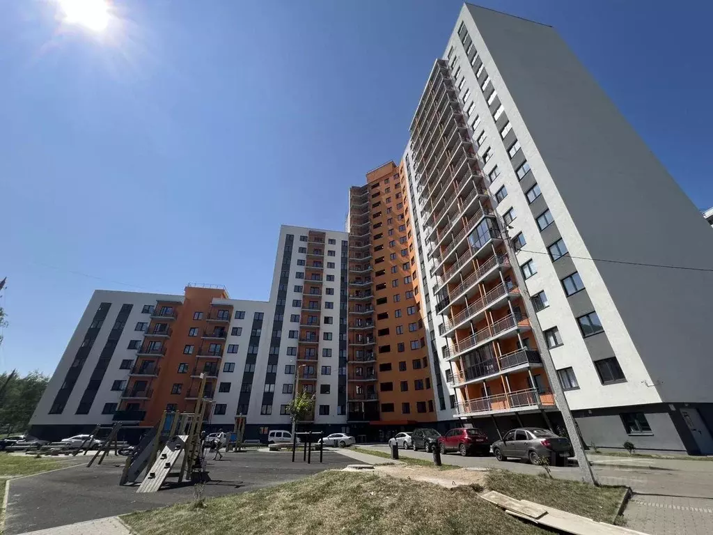 3-к кв. Ярославская область, Ярославль просп. Фрунзе, 77А (77.1 м) - Фото 2