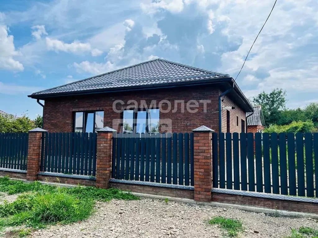 Дом в Краснодарский край, Апшеронск Тихая ул. (87 м) - Фото 1