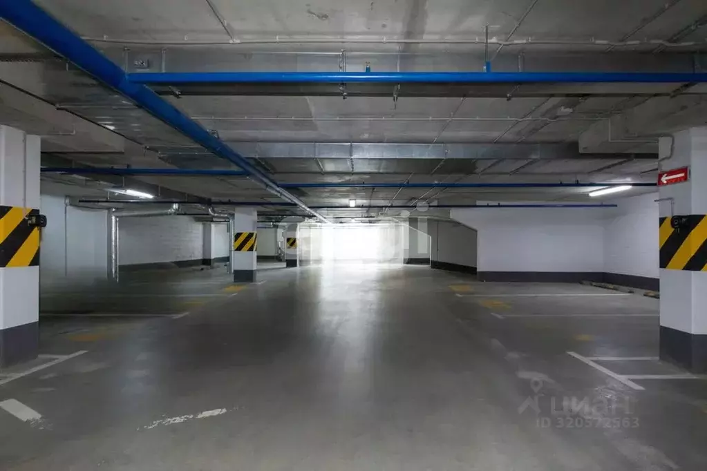 Гараж в Тюменская область, Тюмень ул. Новоселов, 92 (13 м) - Фото 0