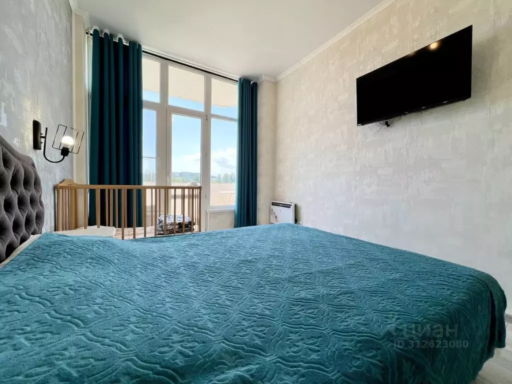 2-к кв. Крым, Феодосия наб. Черноморская, 1Е (46.0 м) - Фото 1