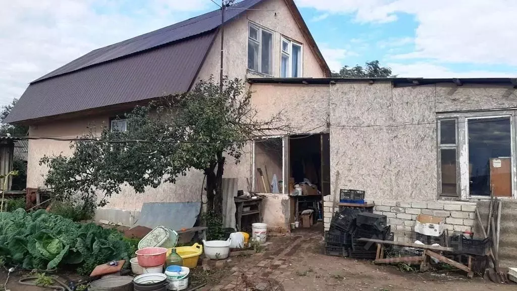 Дом в Саратовская область, д. Козловка ул. Набережная, 51 (112 м) - Фото 0