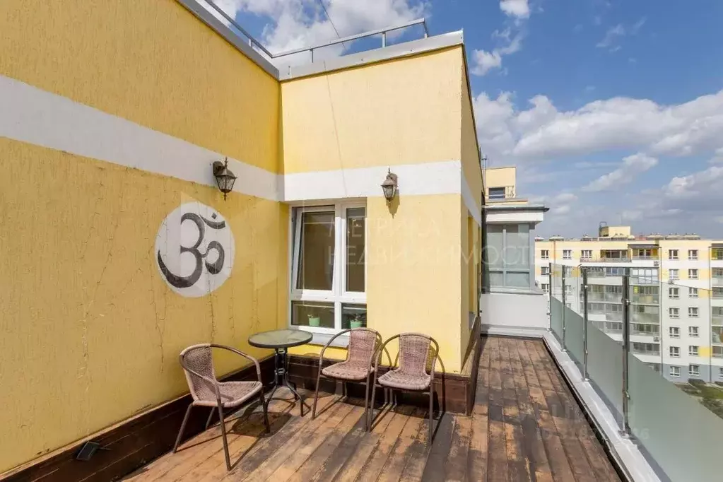 3-к кв. Тюменская область, Тюмень ул. Владимира Бахарева, 3к1 (78.8 м) - Фото 0