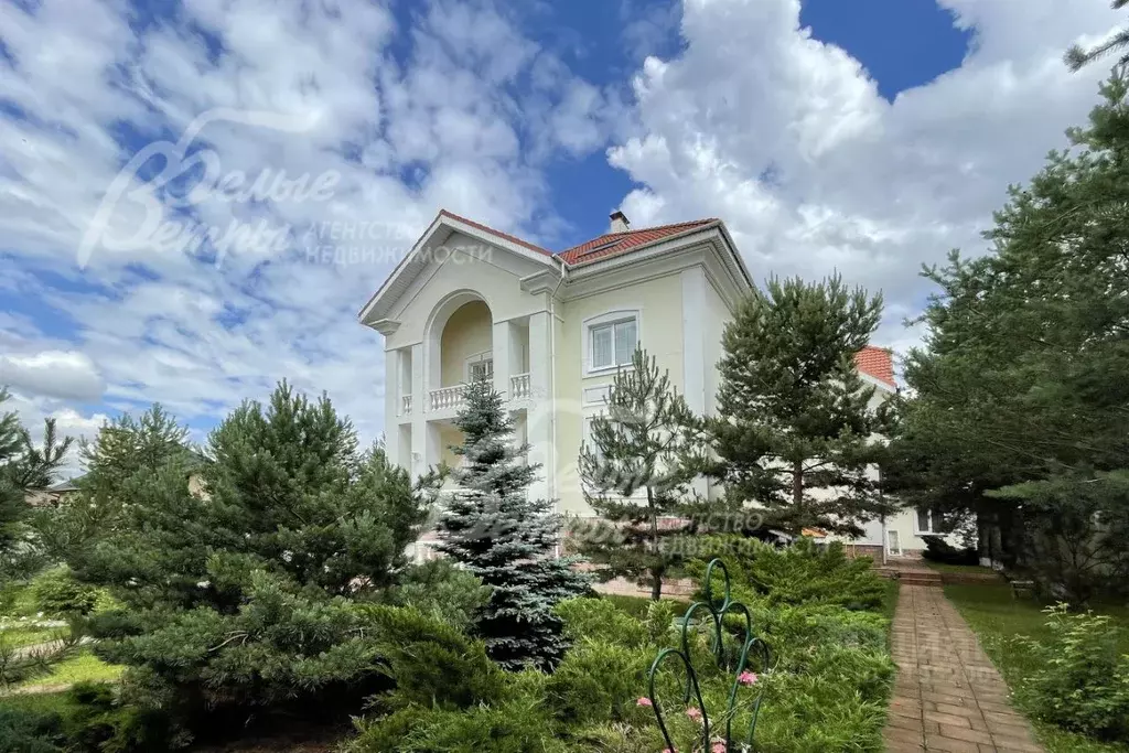 Дом в Москва д. Милюково, пер. 1-й Цветочный (580 м) - Фото 1