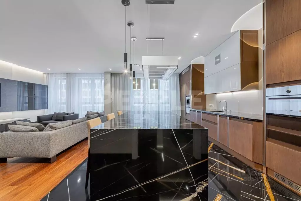 5-к кв. Москва Малая Пироговская ул., 8 (291.3 м) - Фото 1