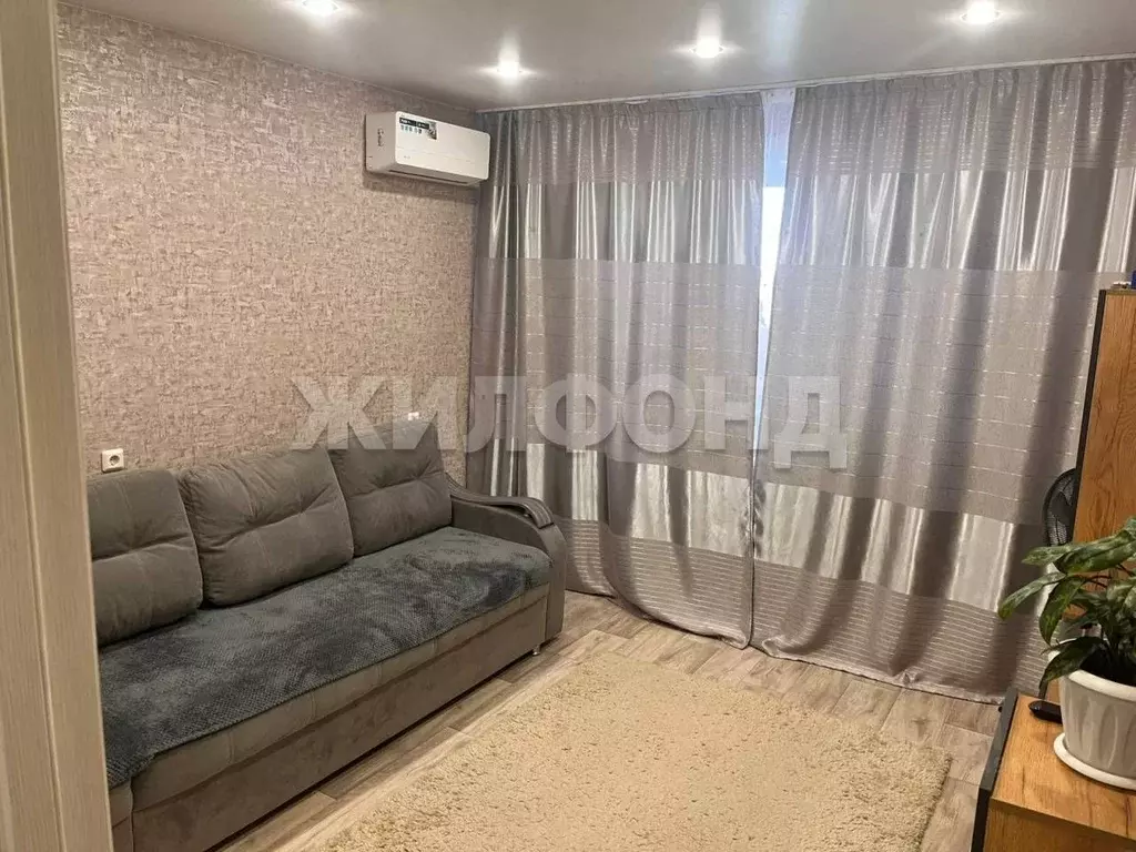 2-к кв. Новосибирская область, Новосибирск Спортивная ул., 7 (52.4 м) - Фото 0
