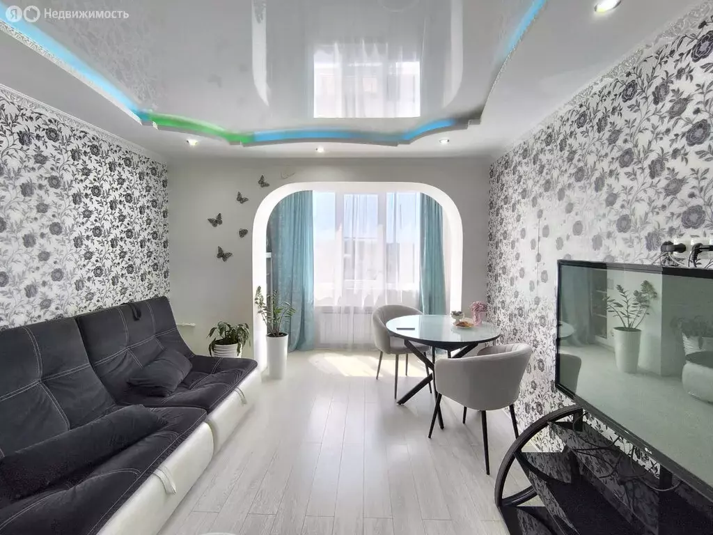 3-комнатная квартира: Апшеронск, улица 9 Января, 35 (62.3 м) - Фото 1