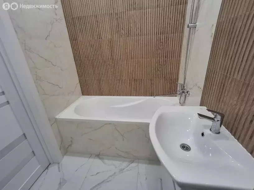 1-комнатная квартира: Калининград, Елизаветинская улица, 4к1 (36 м) - Фото 2