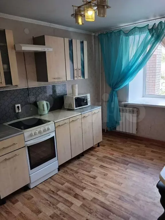 2-к. квартира, 60 м, 4/10 эт. - Фото 1
