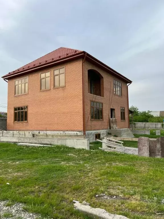 Дом в Чеченская республика, Грозный Паровозная ул., 41 (400 м) - Фото 0