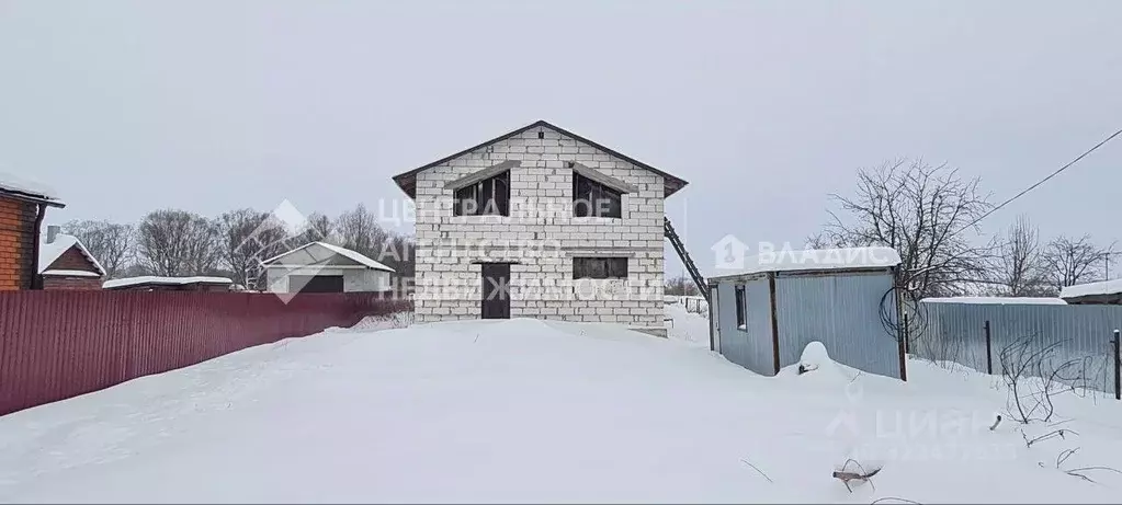 Дом в Рязанская область, Рязанский район, Подвязьевское с/пос, с. ... - Фото 1