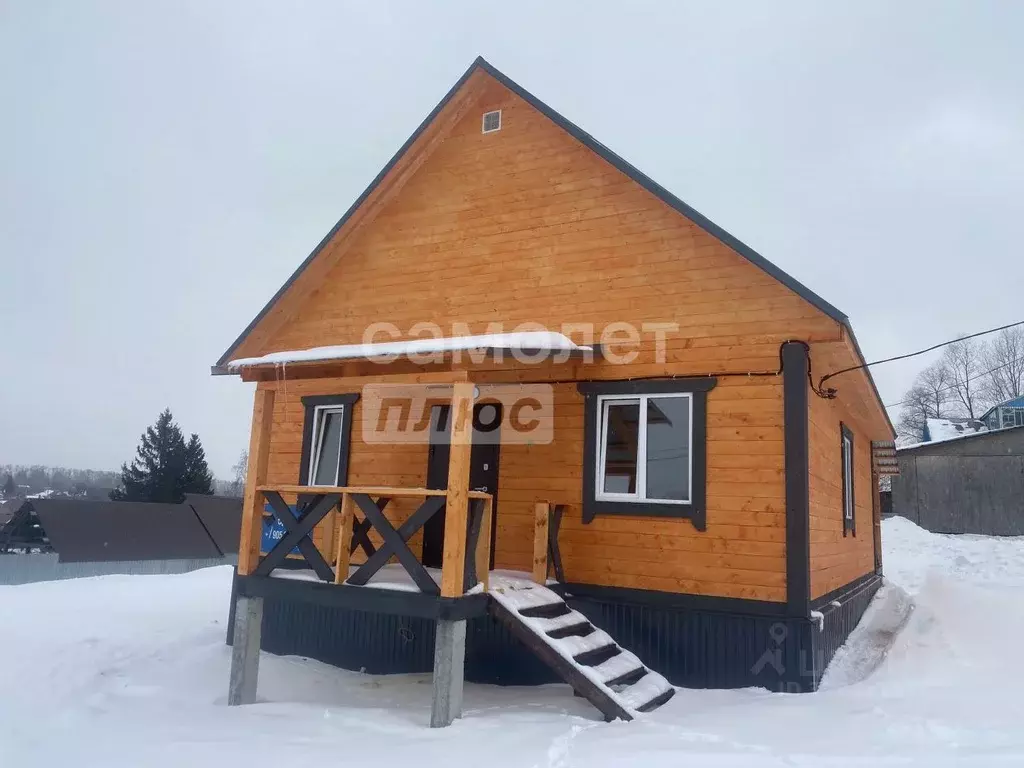 Дом в Башкортостан, Иглинский сельсовет, с. Иглино ул. Гагарина (90 м) - Фото 1