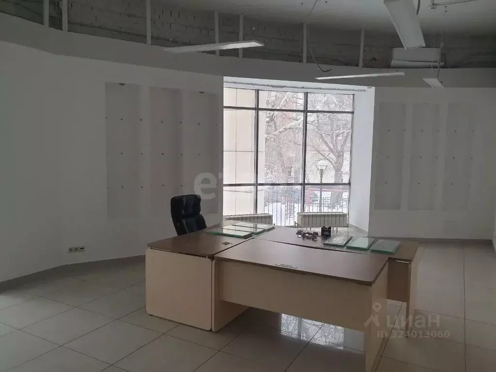Офис в Тюменская область, Тюмень ул. Кузнецова, 13 (78 м) - Фото 2