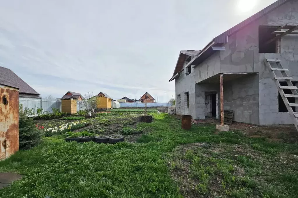 Дом в Татарстан, Тукаевский район, д. Азьмушкино ул. Н. Жиганова, 17 ... - Фото 0