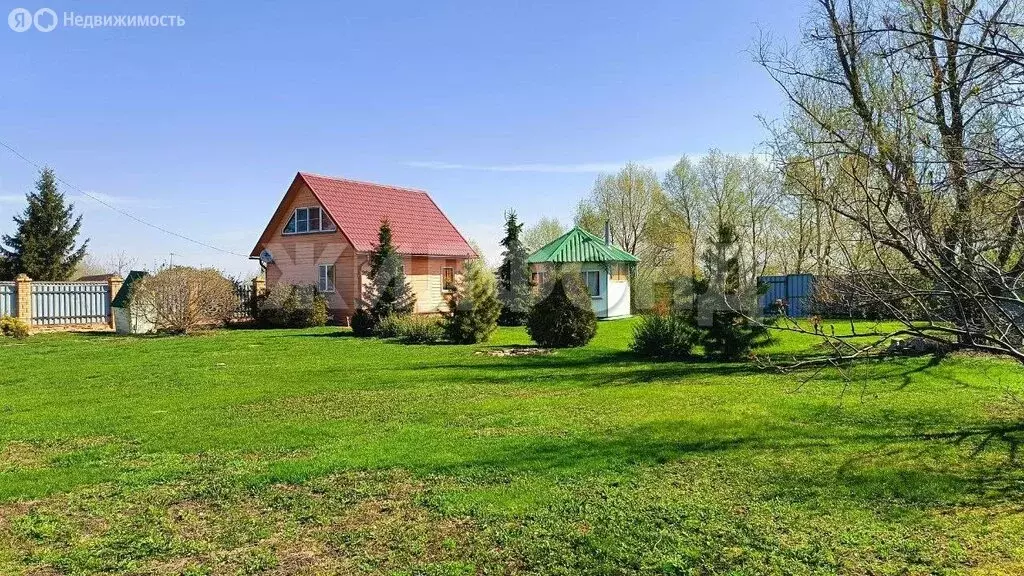 Дом в Колыванский район, деревня Чаус, улица Титова (90 м) - Фото 1