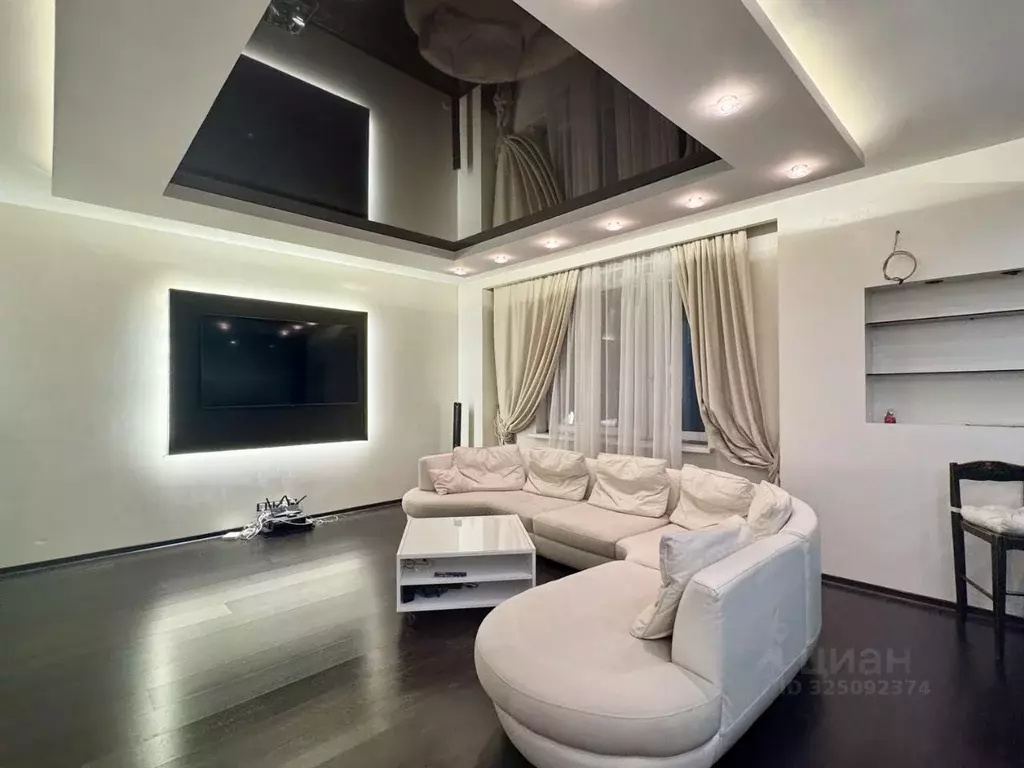 1-к кв. Санкт-Петербург Яхтенная ул., 1к1 (77.9 м) - Фото 0