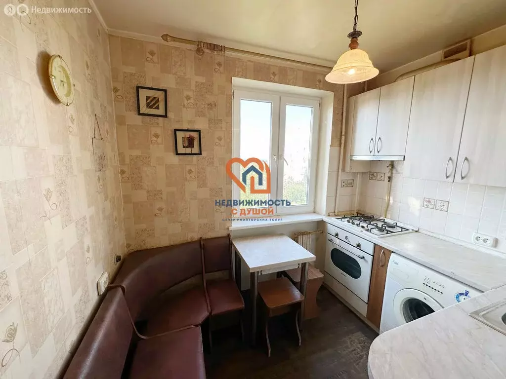 3-комнатная квартира: Севастополь, проспект Победы, 68 (62 м) - Фото 1