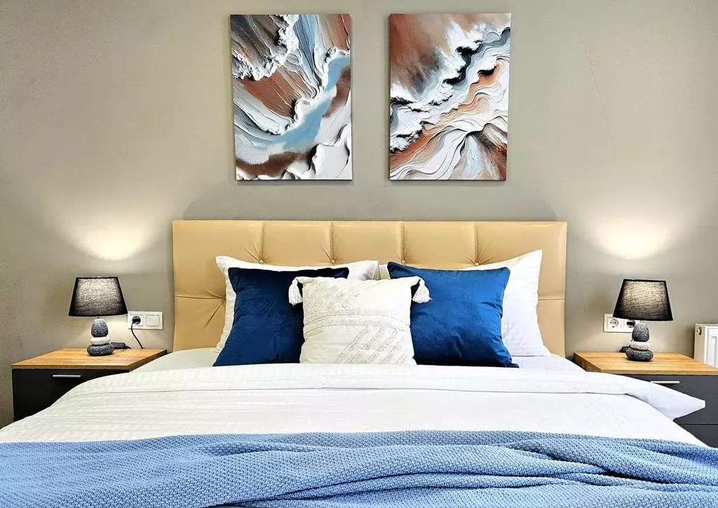 2-к кв. Тюменская область, Тюмень ул. 50 лет Октября, 57Ак1 (65.0 м) - Фото 2