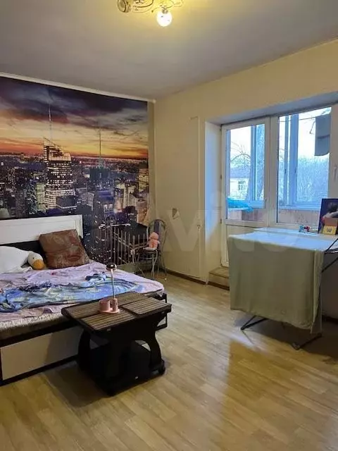 Комната 21 м в 3-к., 3/3 эт. - Фото 1