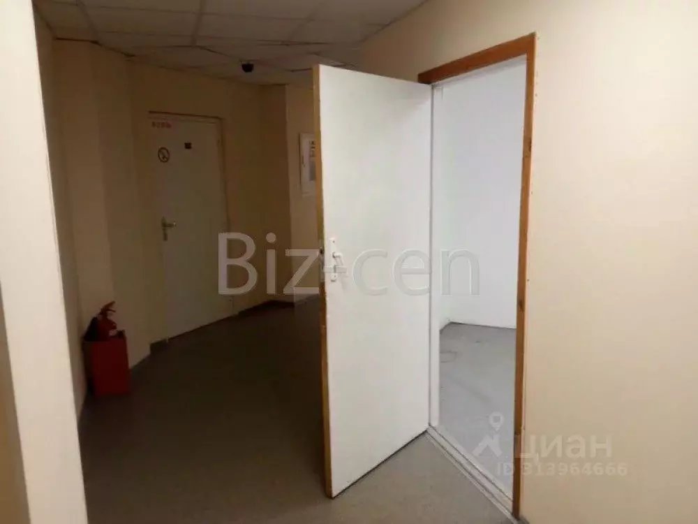 Офис в Санкт-Петербург пл. Конституции, 2 (30 м) - Фото 2