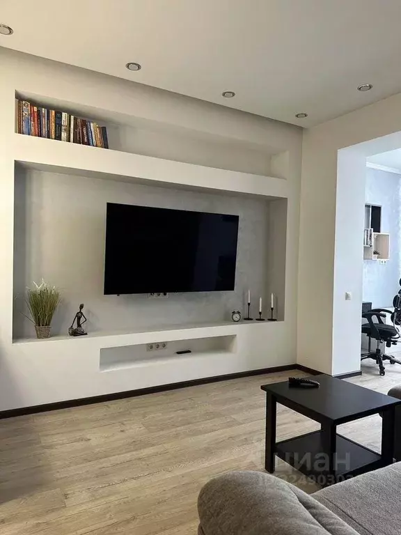 3-к кв. Краснодарский край, Сочи Центральный мкр, ул. Войкова, 21 ... - Фото 1