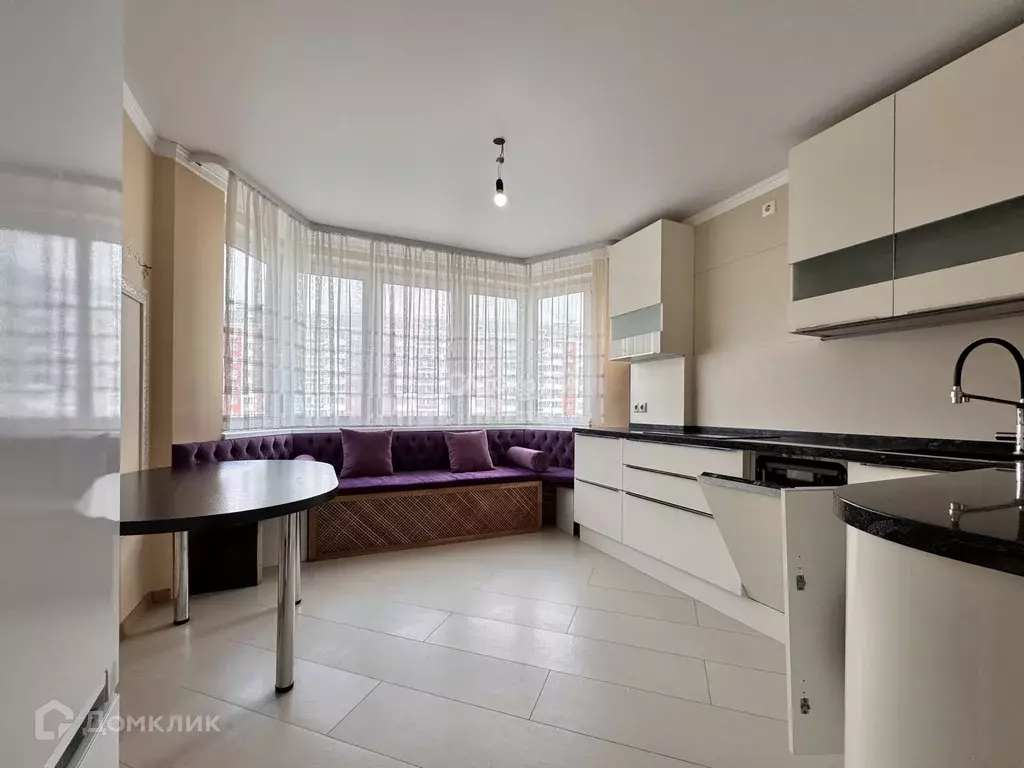 Продаётся 2-к квартира, 64 м - Фото 0