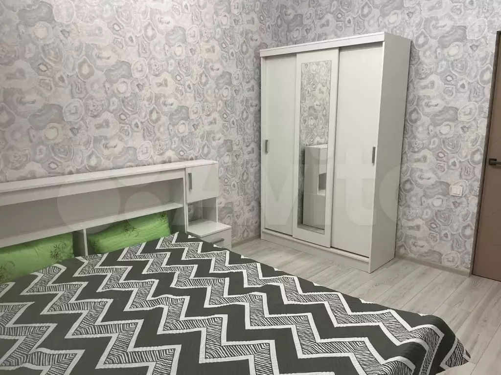 2-к. квартира, 60 м, 8/12 эт. - Фото 1