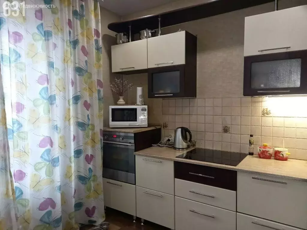 Квартира-студия: Черногорск, Советская улица, 100 (81 м) - Фото 1