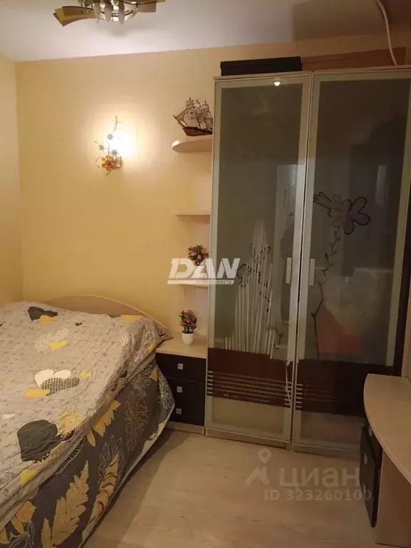 Комната Челябинская область, Челябинск ул. Орджоникидзе, 34 (8.0 м) - Фото 2