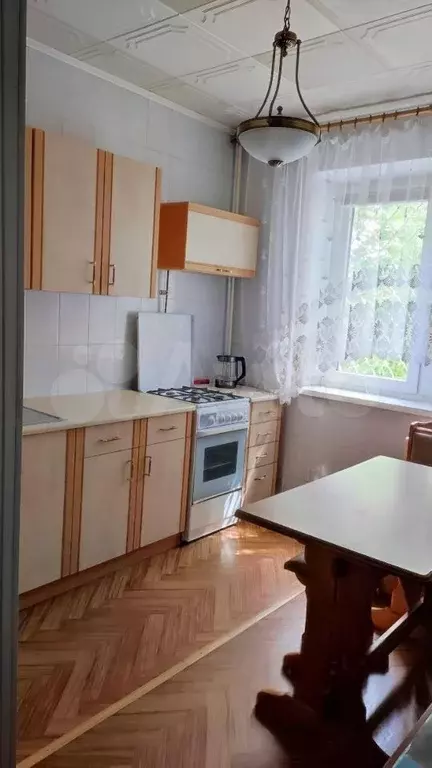 2-к. квартира, 56 м, 2/10 эт. - Фото 1