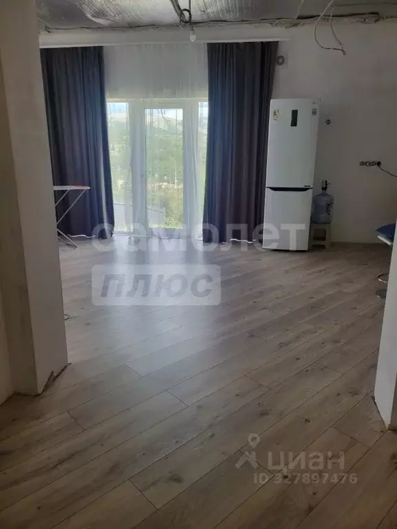 Дом в Крым, Симферопольский район, Добровское с/пос, с. Перевальное ... - Фото 1