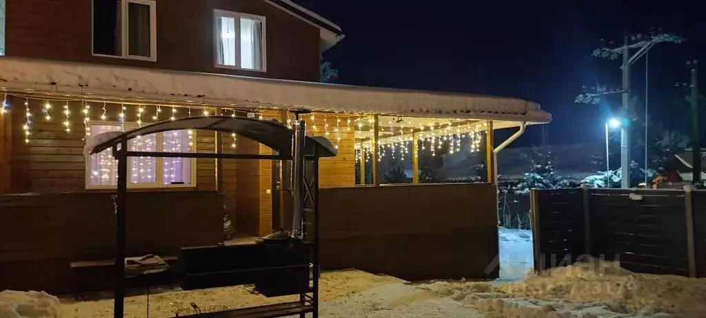 Дом в Красноярский край, Дивногорск Шумиха тер., 7 (100 м) - Фото 1